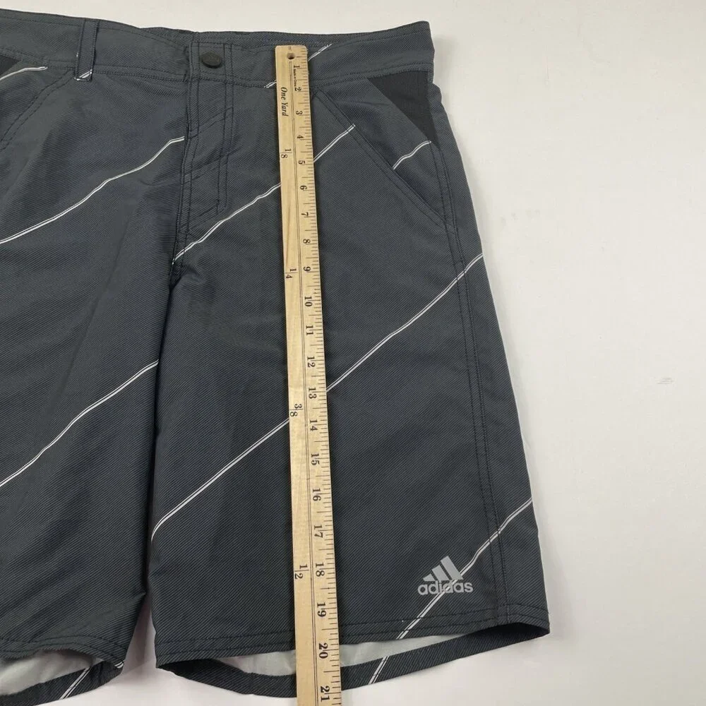 Adidas Hybrid Active Shorts Men’s  34 Performance Poly Stretch Lightweight Black